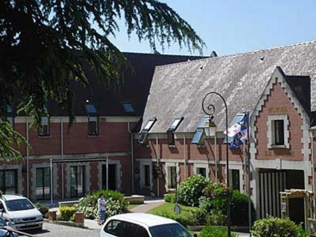 Cit'Hotel - Hotel Le Cedre Noyon Dış mekan fotoğraf